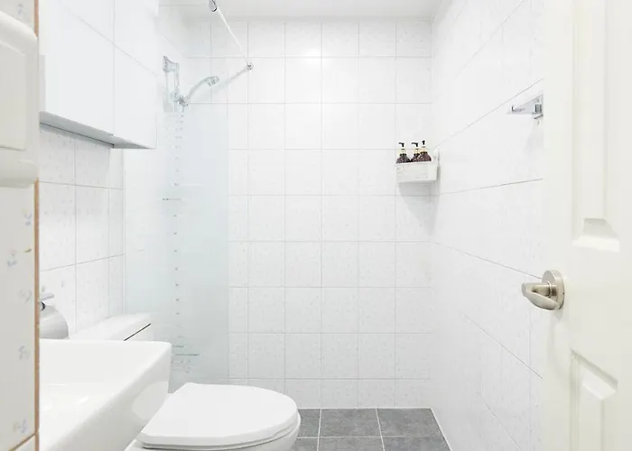 Hug1 Hapjeong Hongdae Nearby High End Сеул